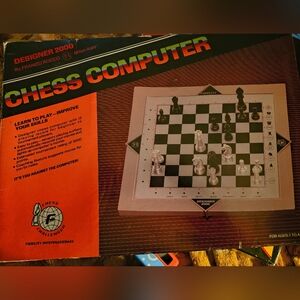 2000 Electronic Chess Computer - Black and White